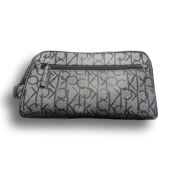 Calvin Klein CK monogram toiletry bag. - Picture 1 of 2